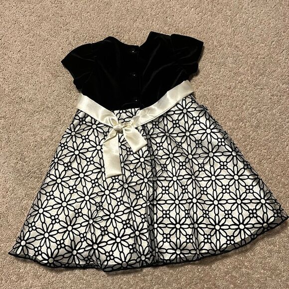 GEORGE NWT GIRLS SIZE 3T DRESS - Picture 4 of 7